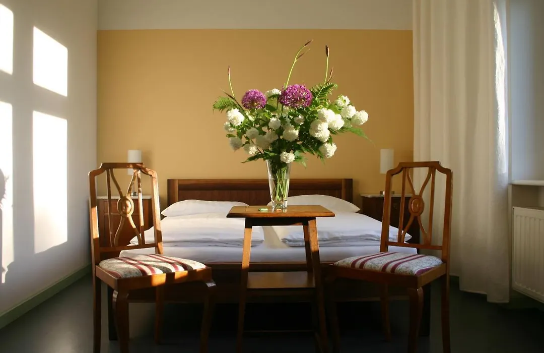Therese-Malten-Villa-1